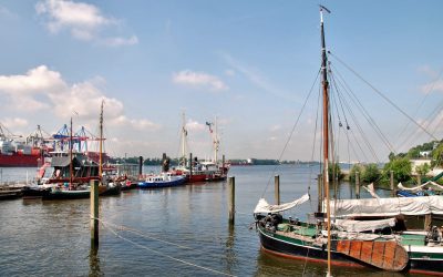 An der Elbe entlang