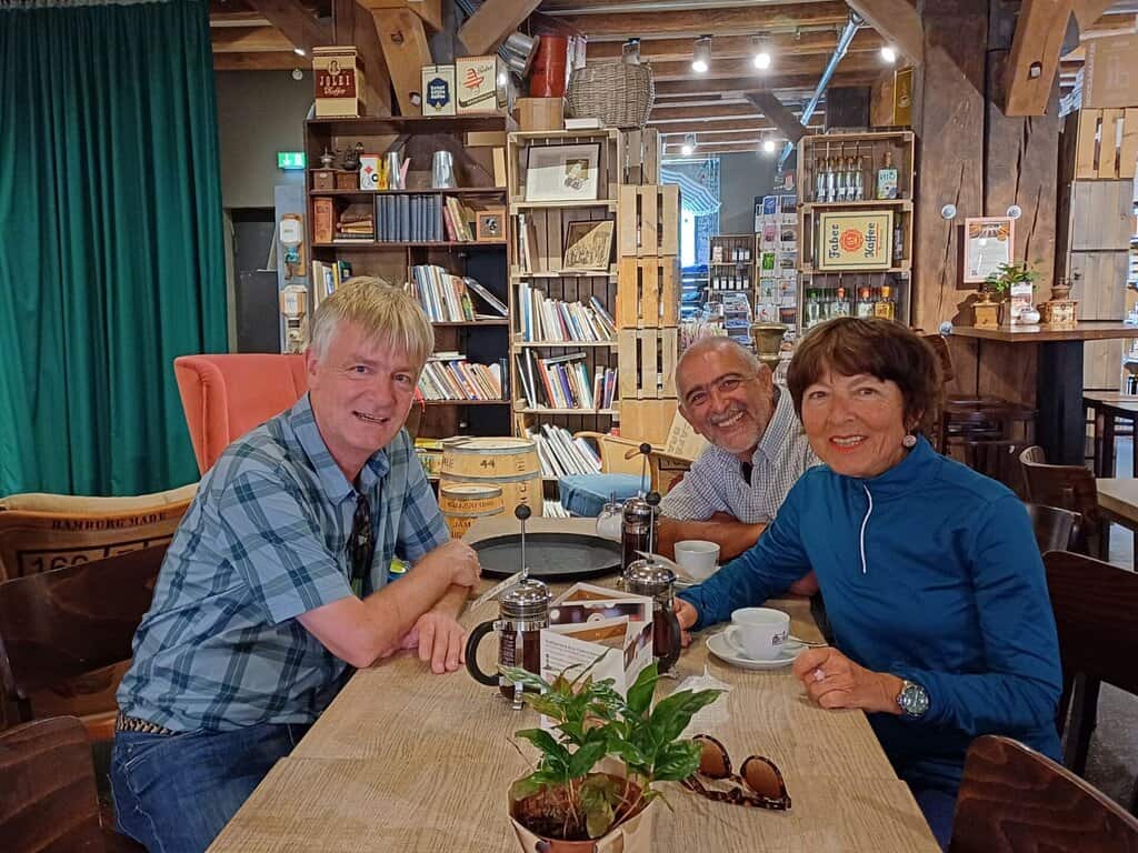 Un greeter e‘ un amico in una nuova città Un greeter e‘ un amico in una nuova città